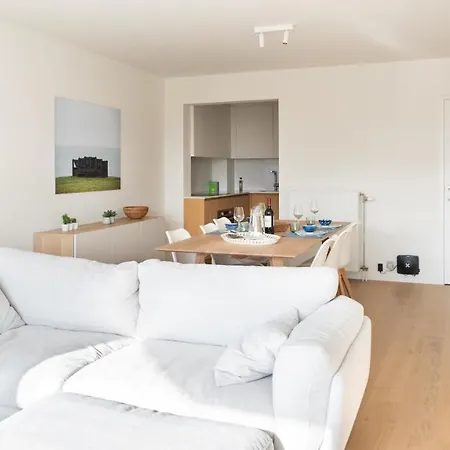 Modern & Spacious Apartment Near Beach In Knokke Exterior photo