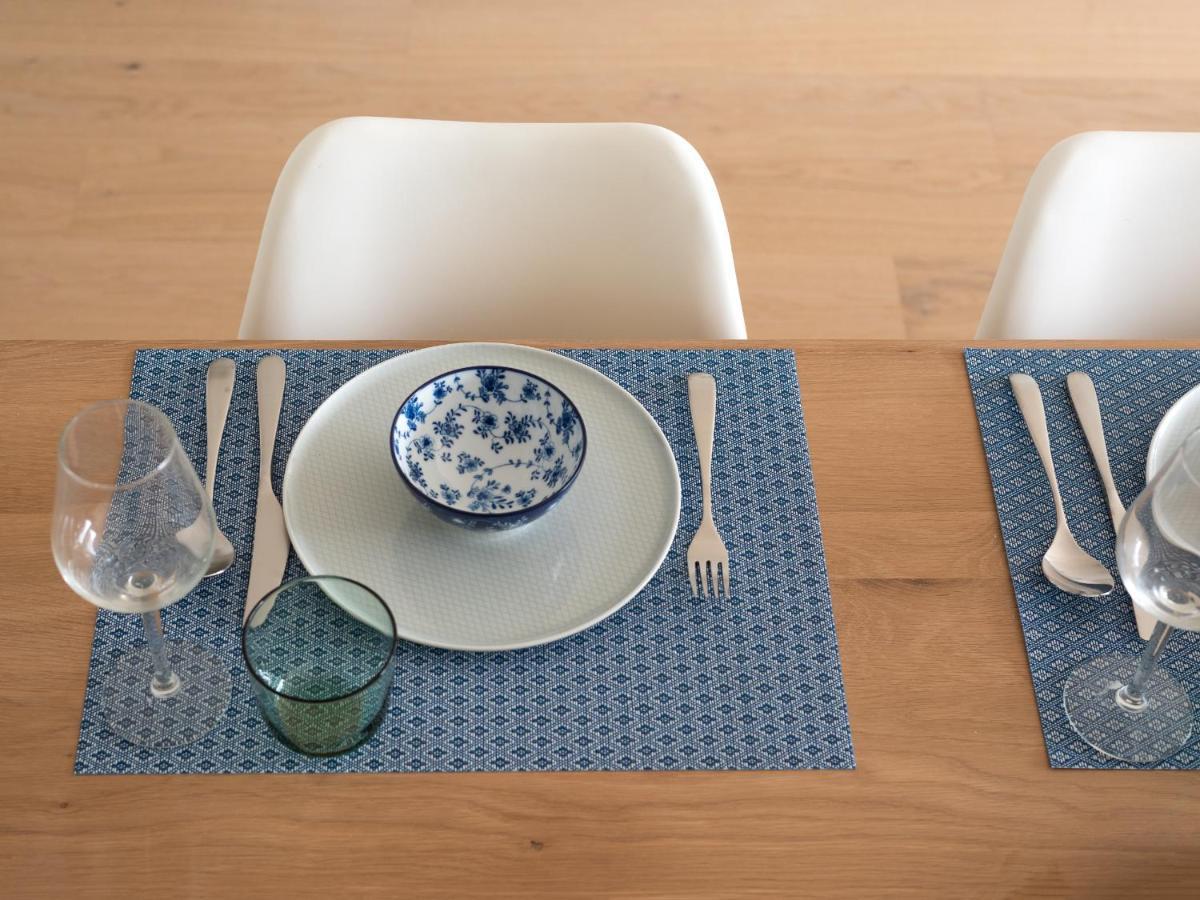 Modern & Spacious Near In Apartamento
